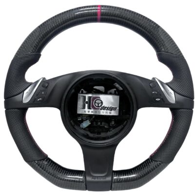Porsche 碳纖維、透氣皮、紅縫線